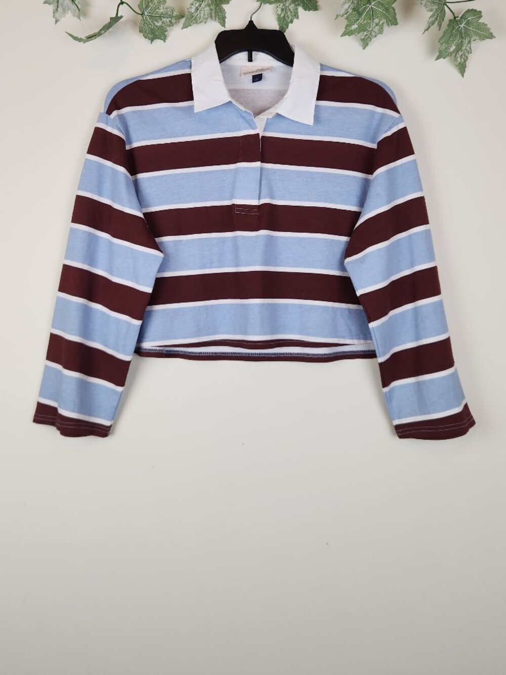 Universal Thread Size M Blue Brown Striped Long Sleeve Cotton Cropped Top
